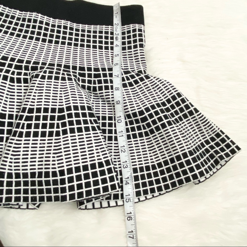 FOREVER 21 Black and White Peplum Mini Skirt - Picture 3 of 4
